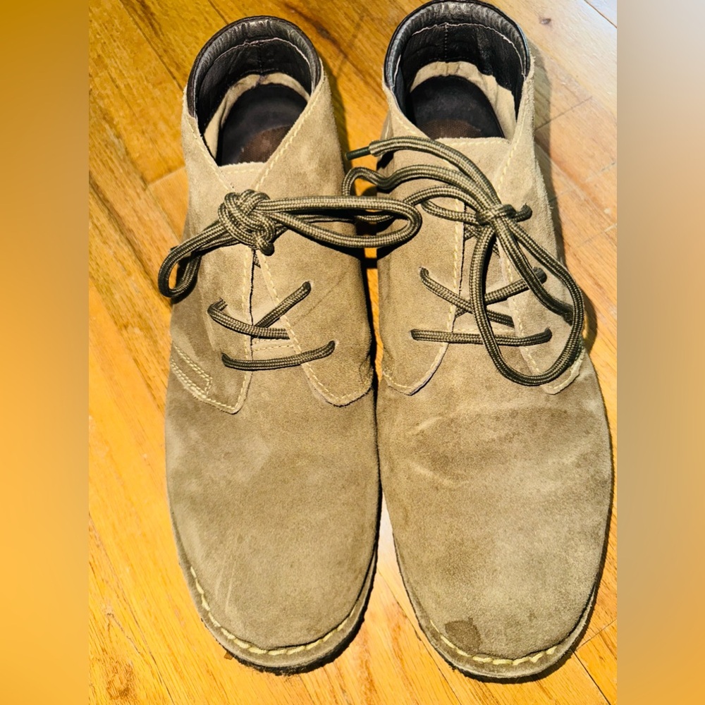 Trail Guide Suede Chukka Boots